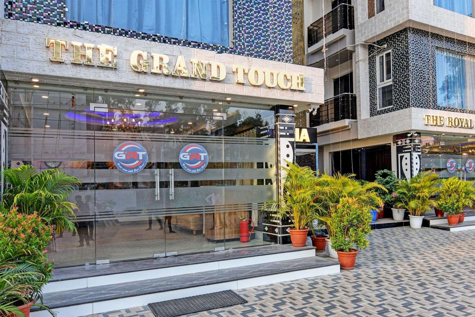 Townhouse The Grand Touch & The Royal Touch Hotel Digha  Bagian luar foto