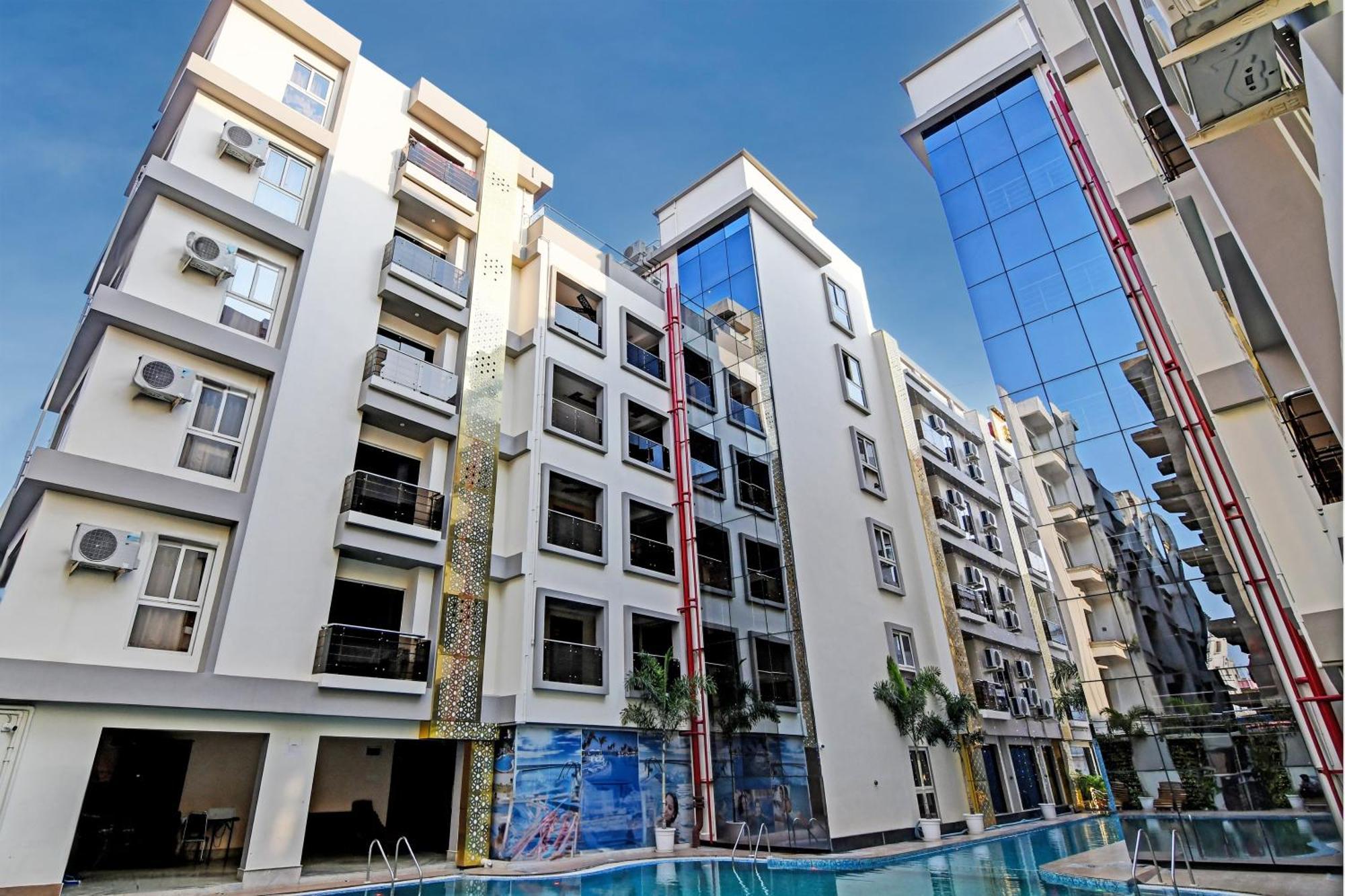 Townhouse The Grand Touch & The Royal Touch Hotel Digha  Bagian luar foto