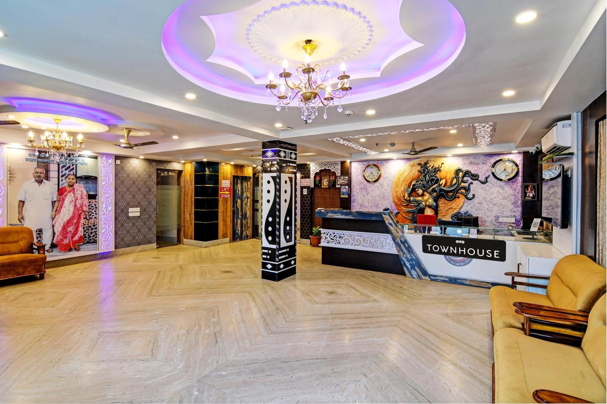 Townhouse The Grand Touch & The Royal Touch Hotel Digha  Bagian luar foto