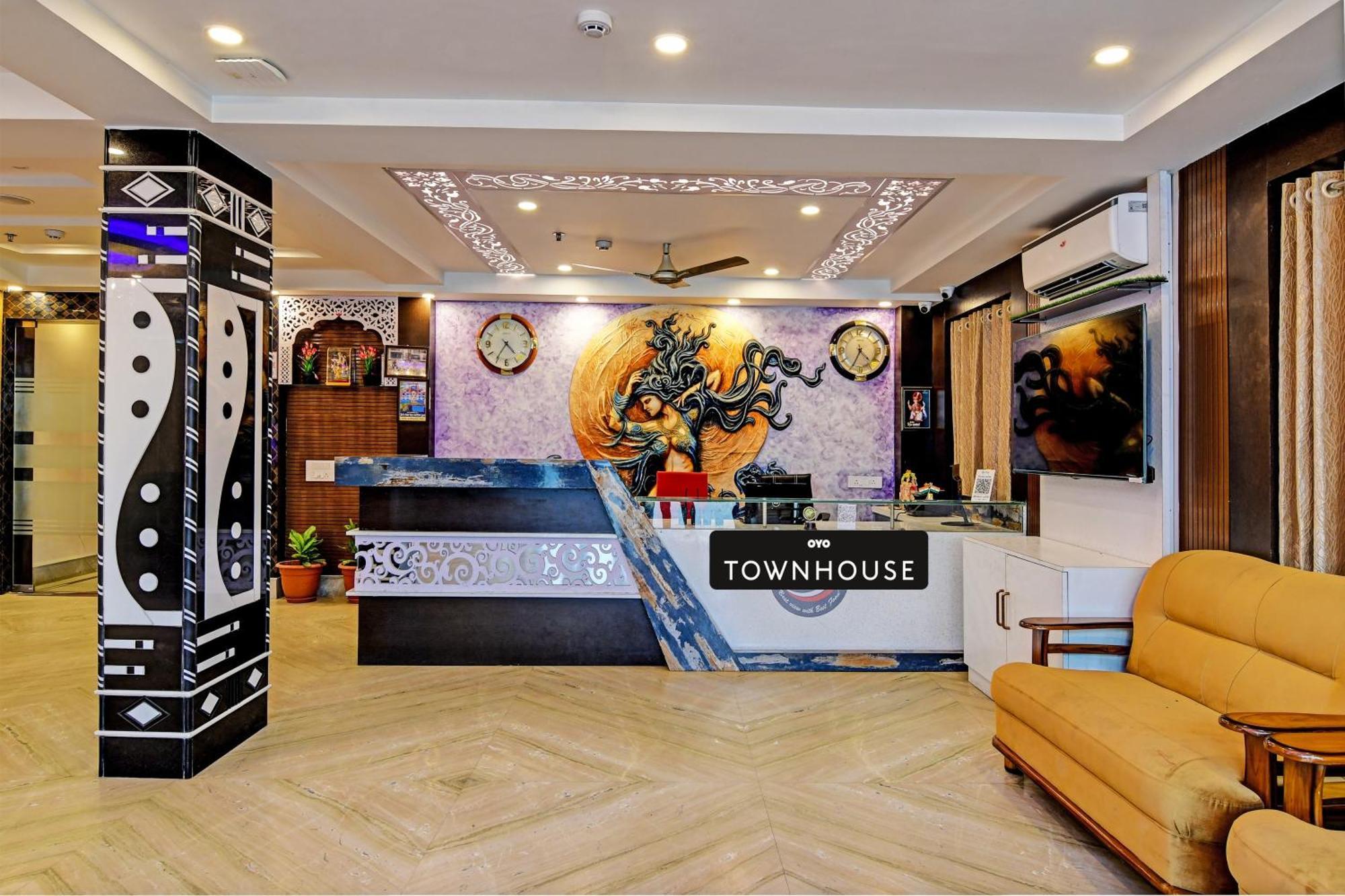 Townhouse The Grand Touch & The Royal Touch Hotel Digha  Bagian luar foto