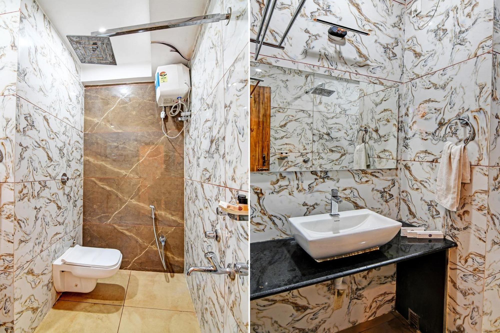 Townhouse The Grand Touch & The Royal Touch Hotel Digha  Bagian luar foto