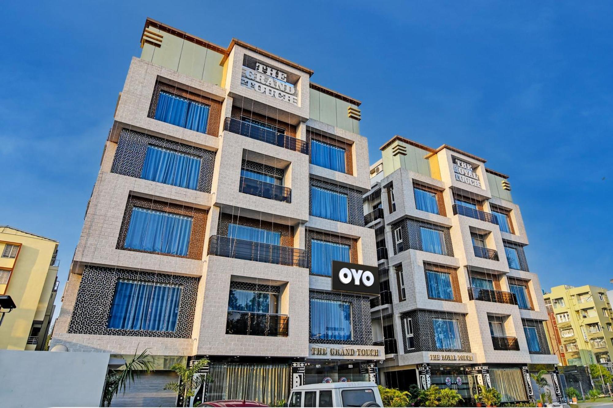 Townhouse The Grand Touch & The Royal Touch Hotel Digha  Bagian luar foto